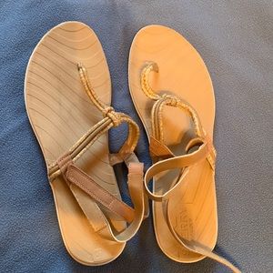Speary sandals, women’s size 11